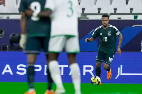 هدايا الدوسري تمنح السعودية أول انتصار في مونديال العرب أمام عمان